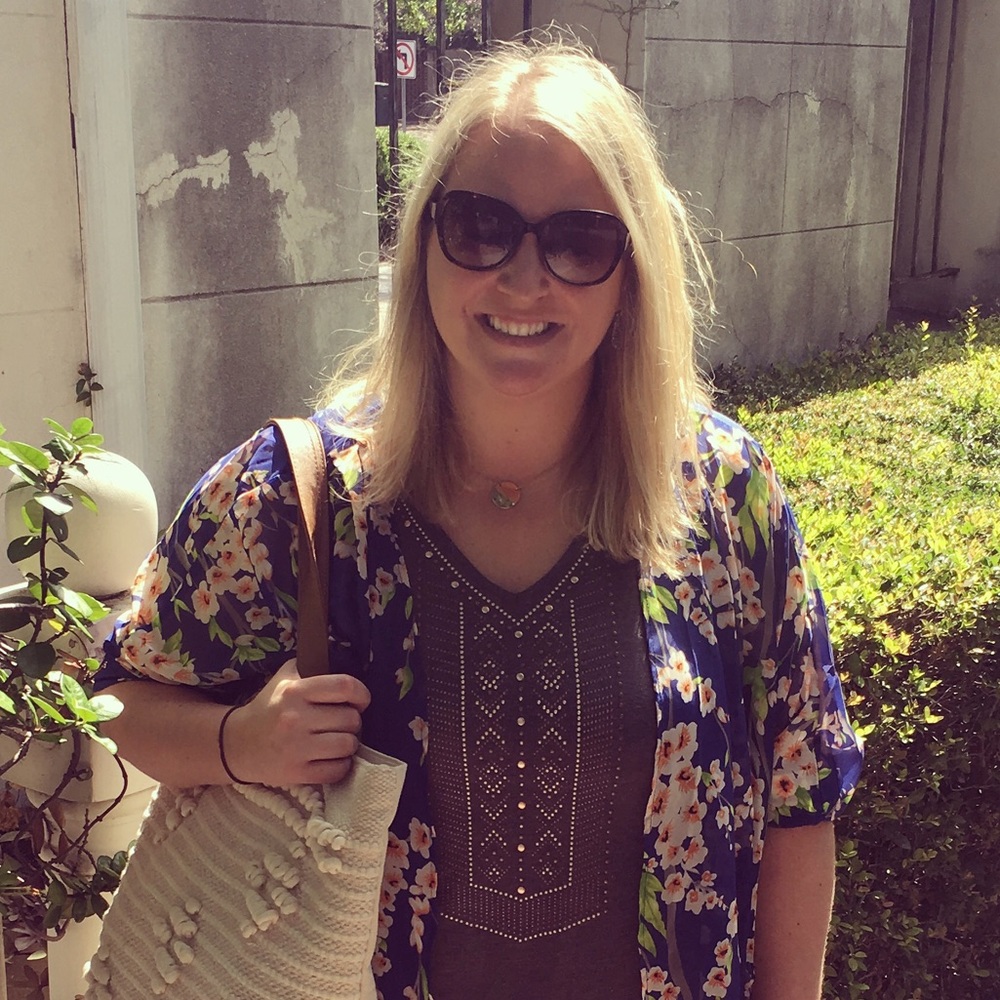 Meet your Posher, Lauren